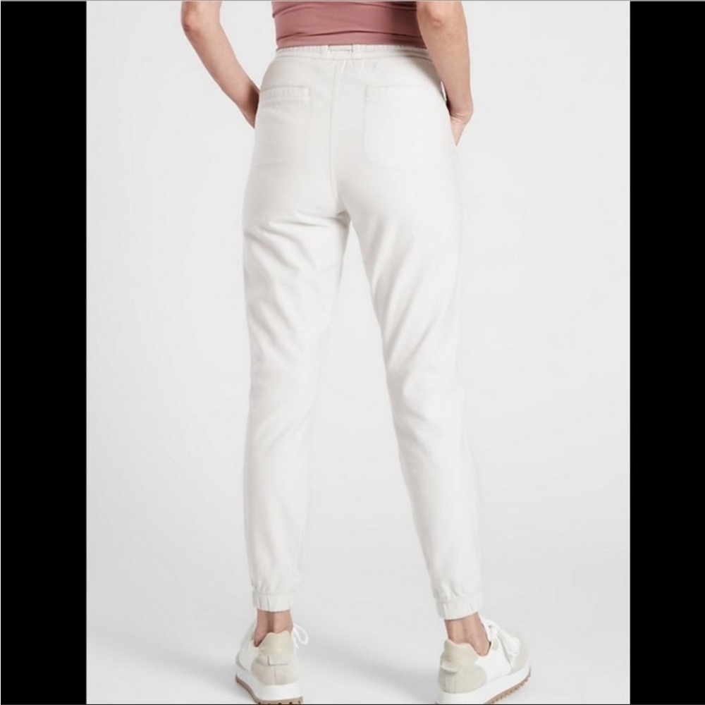 Athleta Farrallon Jogger In Birch Grey Size 4 - Picture 3 of 10